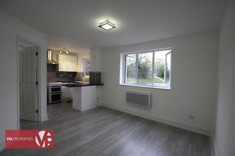 1 bedroom flat for sale, Parrotts Field, Hoddesdon EN11