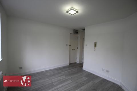 1 bedroom flat for sale, Parrotts Field, Hoddesdon EN11