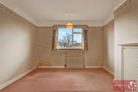 100 Strathbrook Road, London, SW16 3AZ