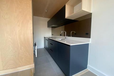 2 bedroom apartment to rent, Sky Gardens, Castlefield