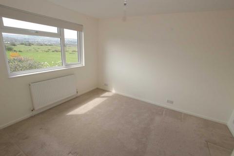 47 Badlesmere Road, Eastbourne, BN22 8TW