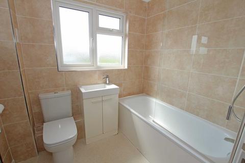 47 Badlesmere Road, Eastbourne, BN22 8TW