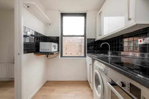 Studio for sale, Thorndike House, Vauxhall Bridge Road, Pimlico, London, SW1V