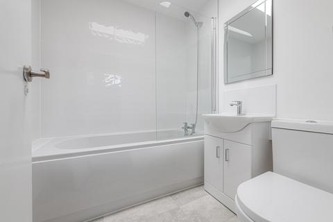 Studio for sale, Thorndike House, Vauxhall Bridge Road, Pimlico, London, SW1V