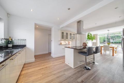 22 Barnet Drive, Bromley, BR2 8PQ
