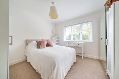22 Barnet Drive, Bromley, BR2 8PQ