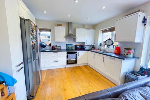 2a Pepys Close, Slough, SL3 8QD
