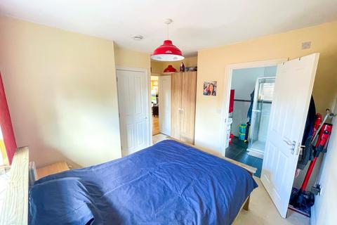 2a Pepys Close, Slough, SL3 8QD