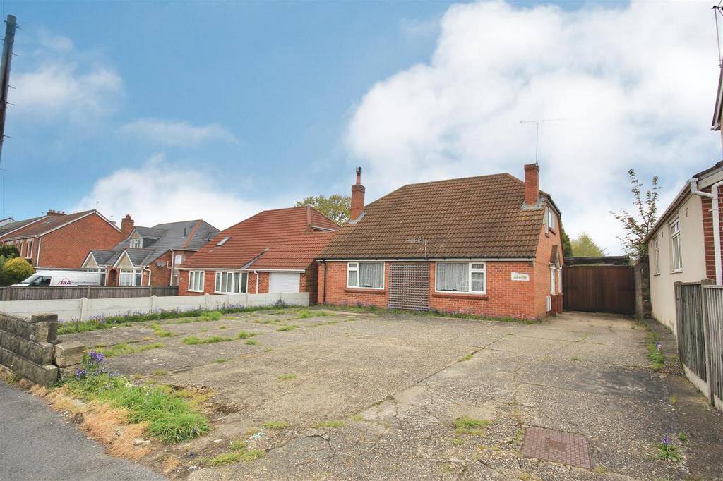 Ashley Road, Parkstone, Poole 5 bed detached house for sale £450,000
