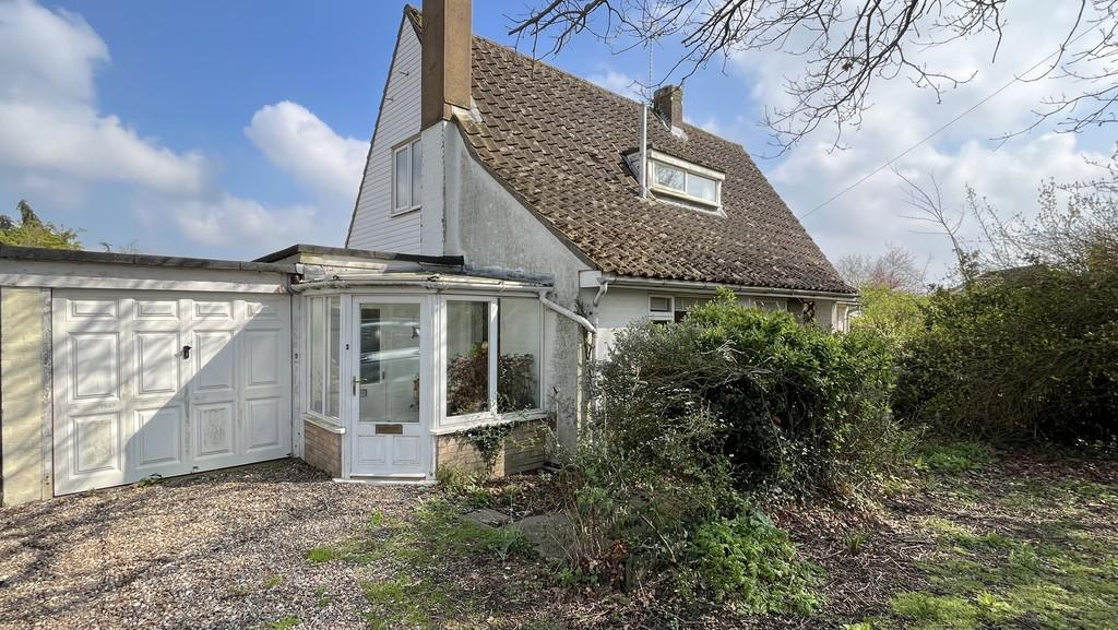 New Road, Norton Subcourse 3 bed link detached house £250,000