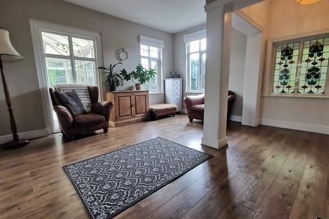Hillside House Hillside Road West, Bungay, NR35 1PJ