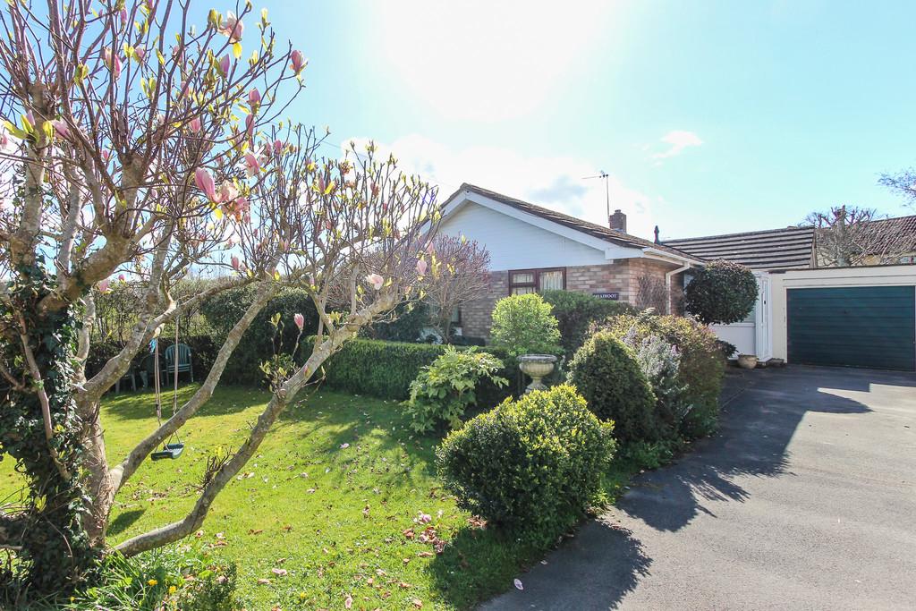 Silver Street, Wrington 3 bedroom bungalow 3 bed detached bungalow