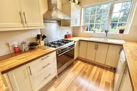 83 Burman Road, Shirley, Solihull, B90 2BQ