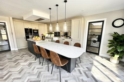 36 Cheam Road, Broadstone, BH18 9HE