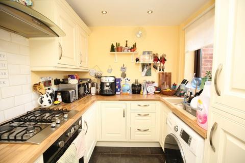 28 Milliners Court, Atherstone, CV9 1EN