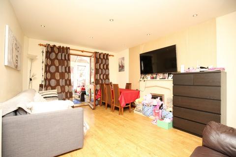 28 Milliners Court, Atherstone, CV9 1EN