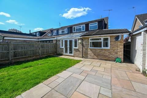 14 Broomfield Close, Guildford, GU3 3AW