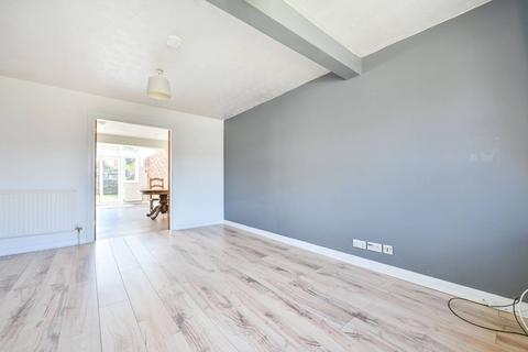 14 Broomfield Close, Guildford, GU3 3AW