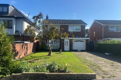 4 bedroom detached house to rent, The Avenue, Worcester Park