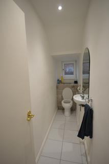 4 bedroom detached house to rent, The Avenue, Worcester Park