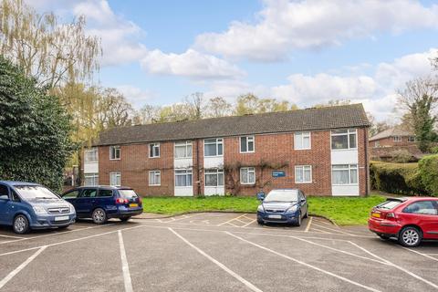 1 bedroom flat for sale, Parsonage Close, Westcott