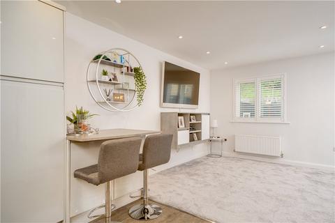 10 Brian Close Walk, Baildon, Shipley, BD17 7QF