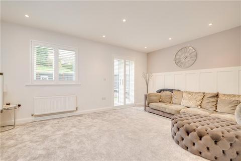 10 Brian Close Walk, Baildon, Shipley, BD17 7QF