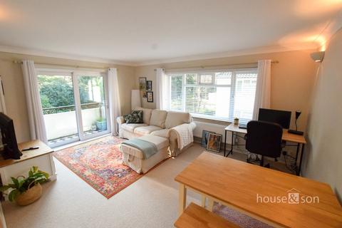 2 bedroom apartment to rent, Manor Road, East Cliff, Bournemouth, BH1