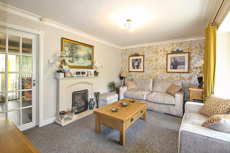 Lyndale Road, DUDLEY, DY2 8BP 2 bed end of terrace house £150,000