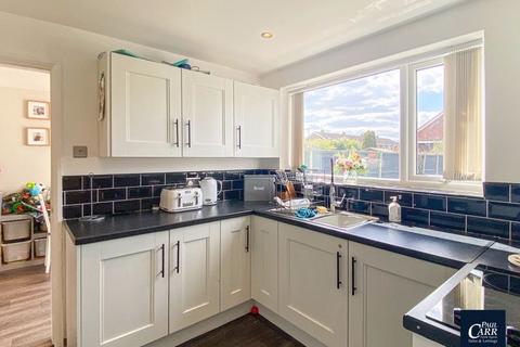 34 Fairoaks Drive, Walsall, WS6 6HB