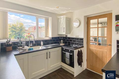 34 Fairoaks Drive, Walsall, WS6 6HB