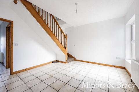 3 bedroom end of terrace house for sale - London Road South, Pakefield
