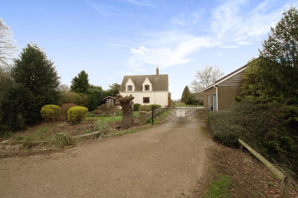 Ramsey Road, Peterborough, PE7 3DZ 4 bed detached house for sale £450,000