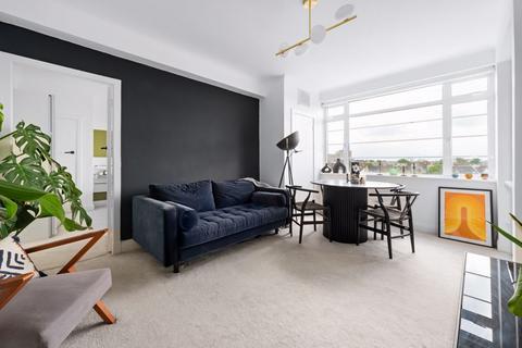 1 bedroom apartment for sale, Du Cane Court Balham High Road SW17 7JZ