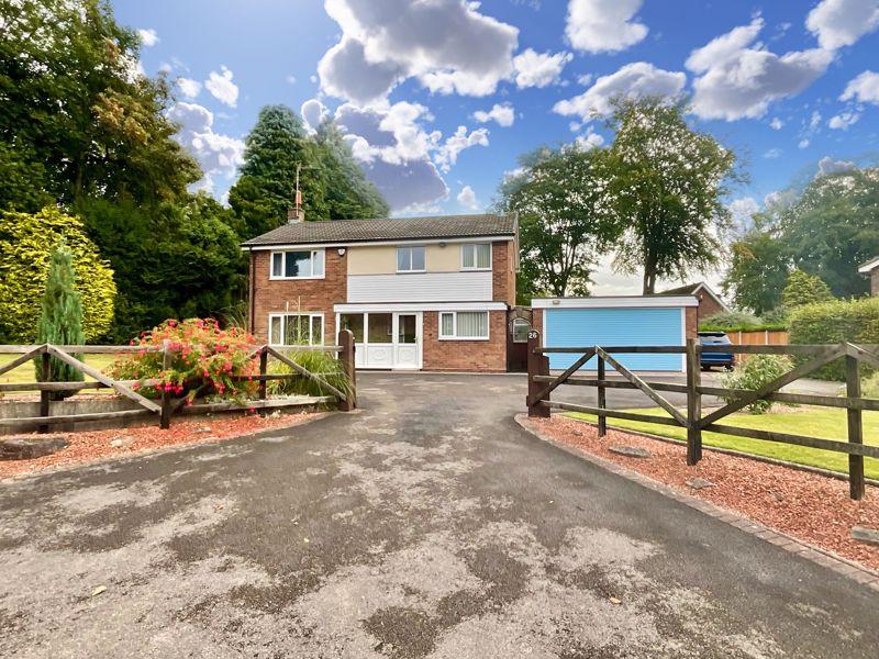 Caverswall Road, Blythe Bridge 4 bed detached house £525,000