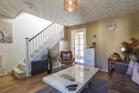27 Blaen Ifor, Caerphilly, CF83 2NW