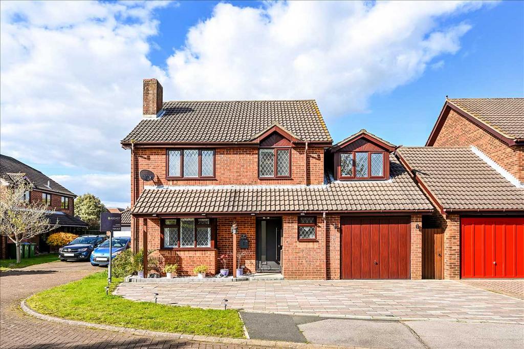 Laxton Close, Locks Heath 5 bed detached house £550,000