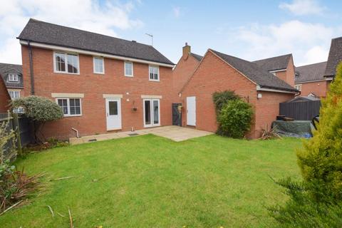4 bedroom detached house to rent, Fox Hedge Way, Sharnbrook Village, Bedfordshire