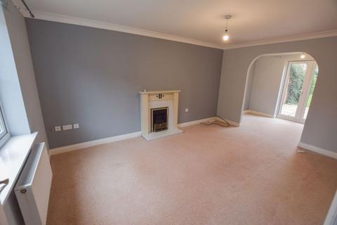 4 bedroom detached house to rent, Fox Hedge Way, Sharnbrook Village, Bedfordshire