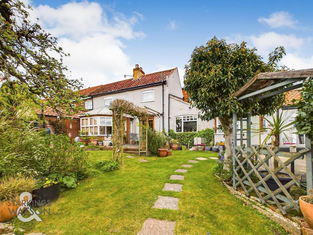 Allens Lane, Sprowston, Norwich 3 bed end of terrace house for sale £
