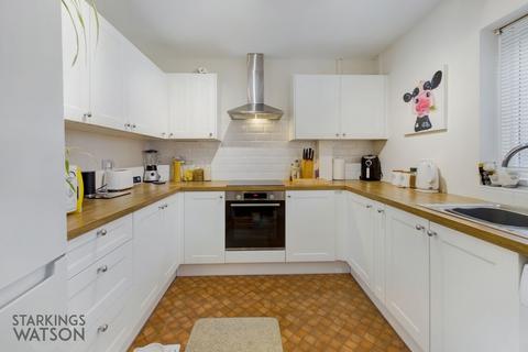 2 bedroom detached bungalow for sale, St. Laurence Avenue, Brundall, Norwich