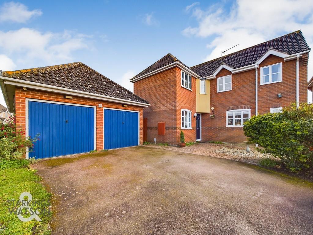 The Green, Earsham, Bungay 5 bed detached house for sale £375,000