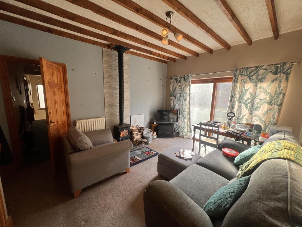 Lounge/Sitting Room