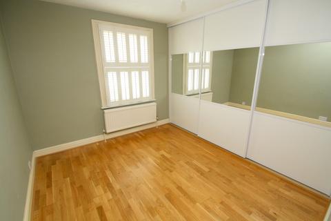 70 Edgell Road, Staines-upon-thames, TW18 2ES