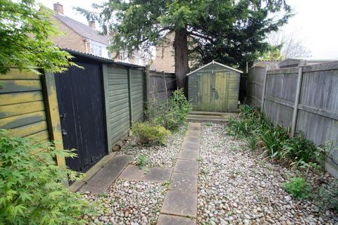 70 Edgell Road, Staines-upon-thames, TW18 2ES