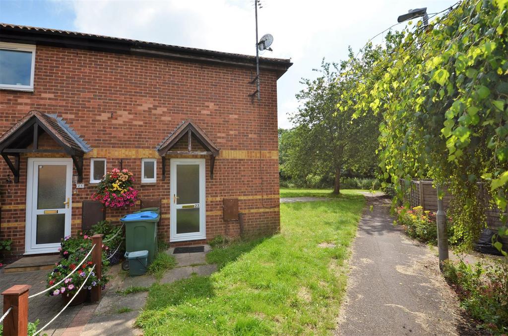 The Pastures, Aylesbury 1 bed house £950 pcm (£219 pw)