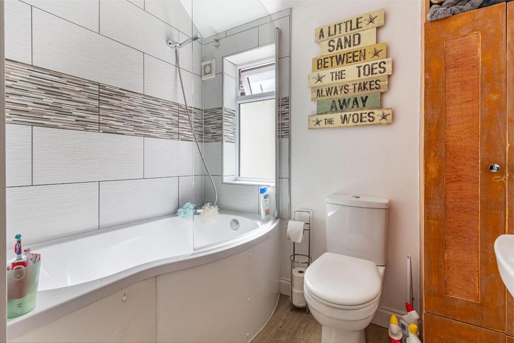 Bathroom-2.jpg