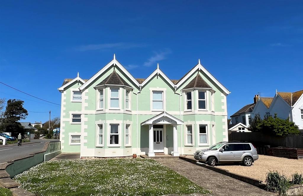 Freshwater Bay, Isle of Wight 2 bed apartment for sale £269,950
