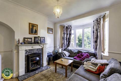 69 Harrowden Road, Wheatley, Doncaster, DN2 4EN