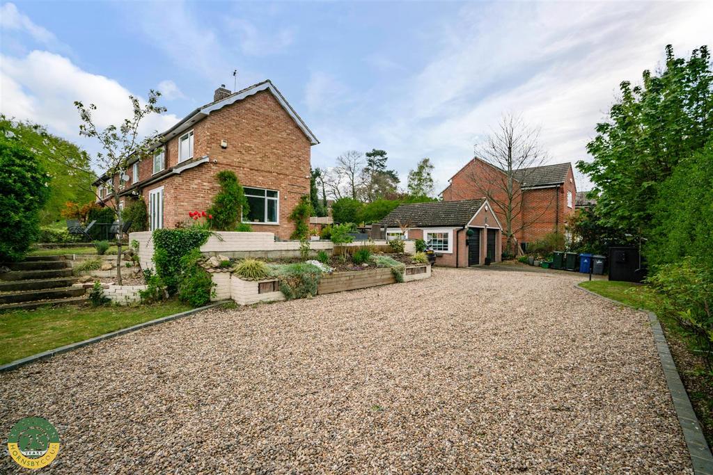 Martin Lane, Bawtry, Doncaster 3 bed semidetached house £345,000